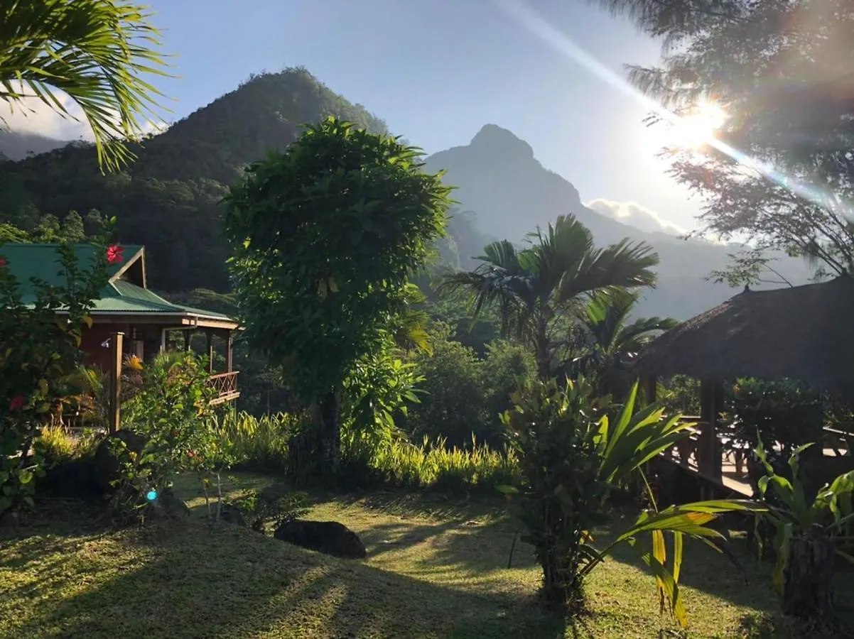 Bed & Breakfast Waterfall Accomodation Port Glaud